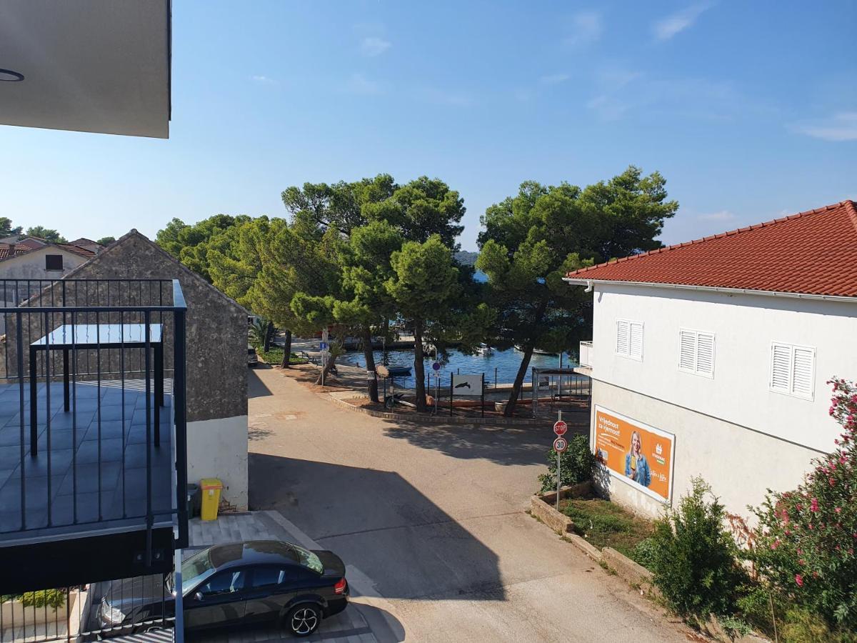 Apartmani Nerium Lovište エクステリア 写真